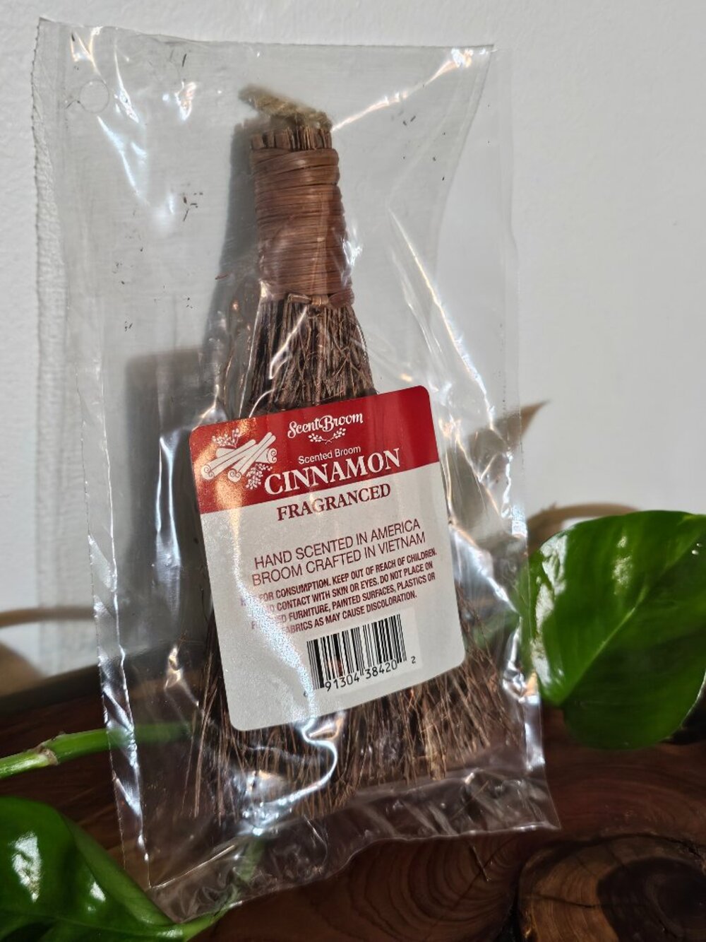 Cinnamon Scented Mini Brooms – Set of 5 | Cottagecore, Witchy, & Boho Decor - Picture 12 of 13